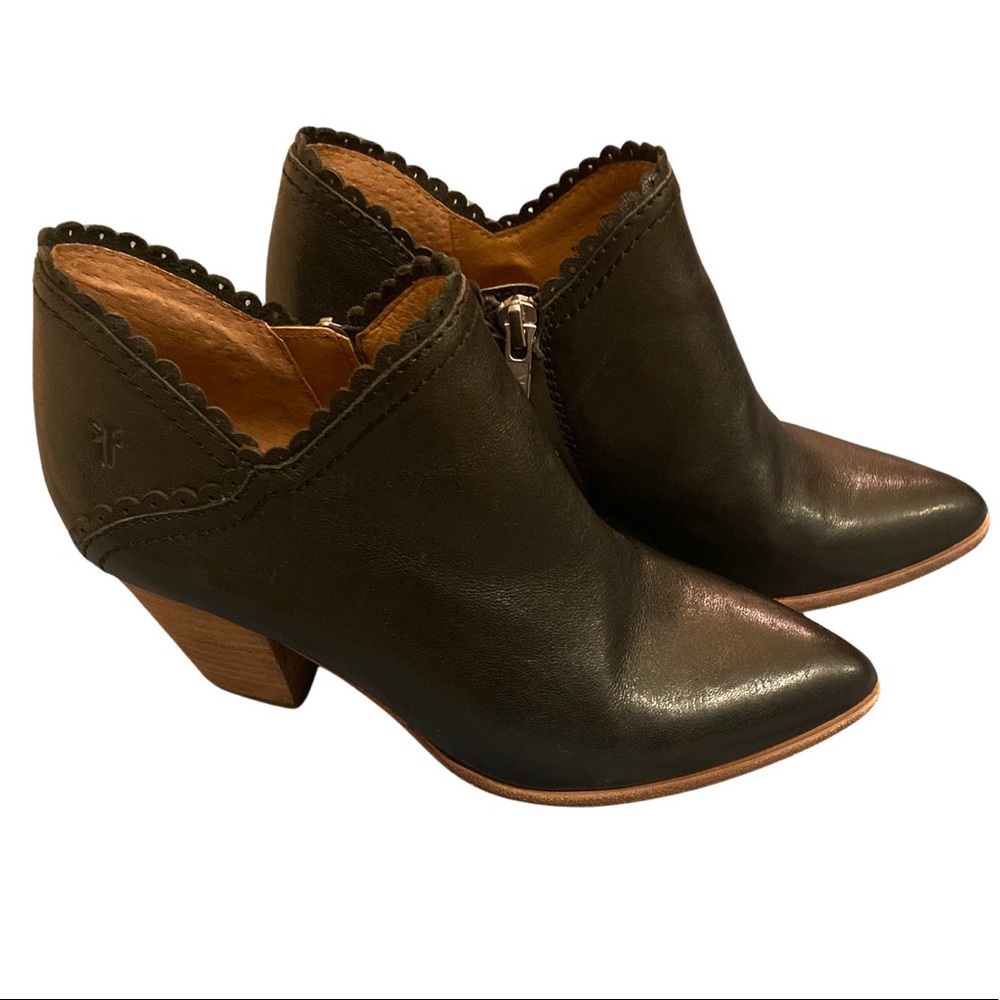 Frye Women’s Ankle Boot Size 6